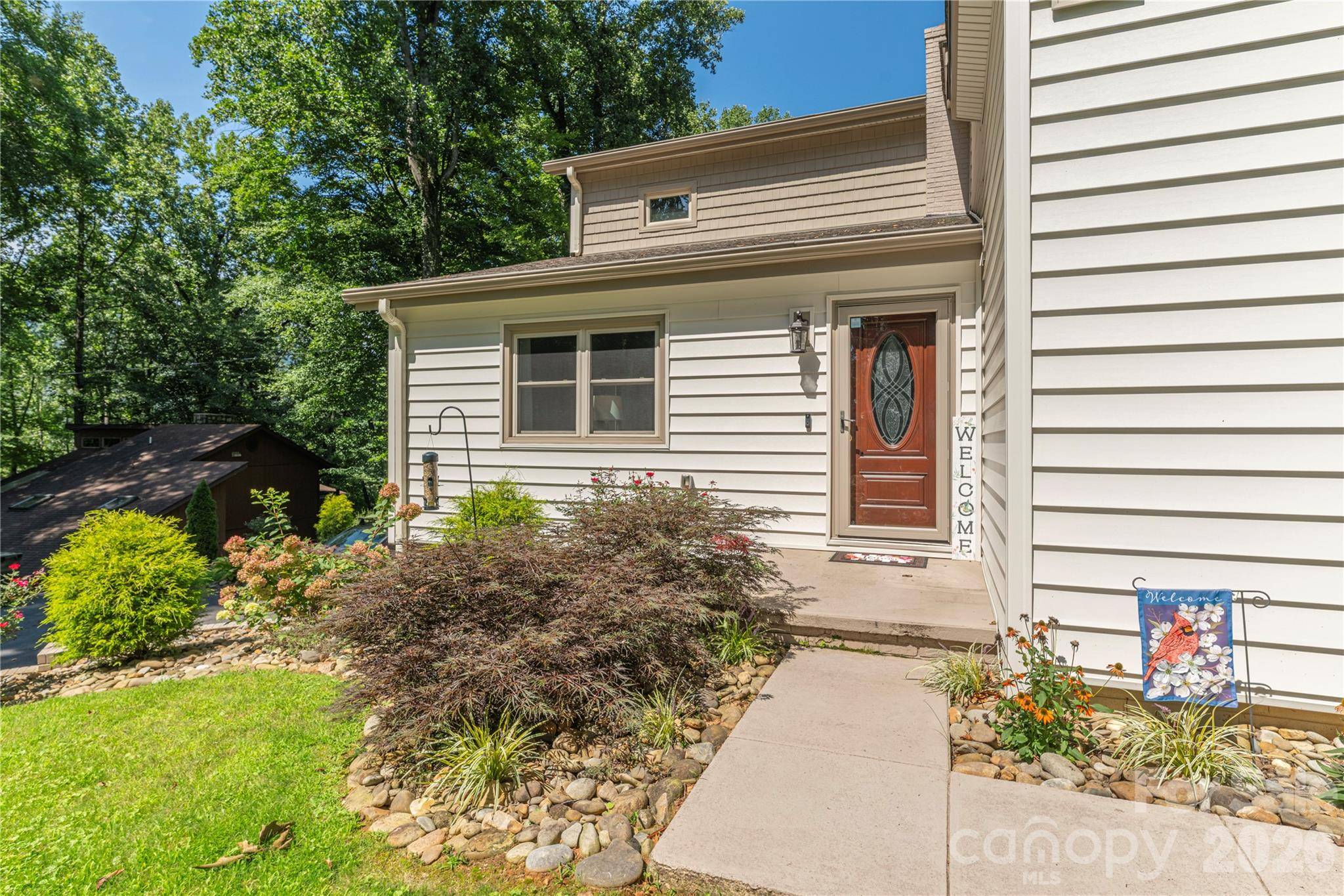 115 Hazelview DR, Waynesville, NC 28786
