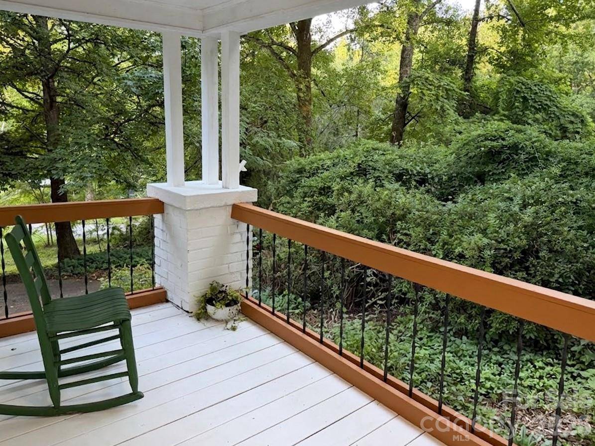 50 Hidden Hill RD, Tryon, NC 28782