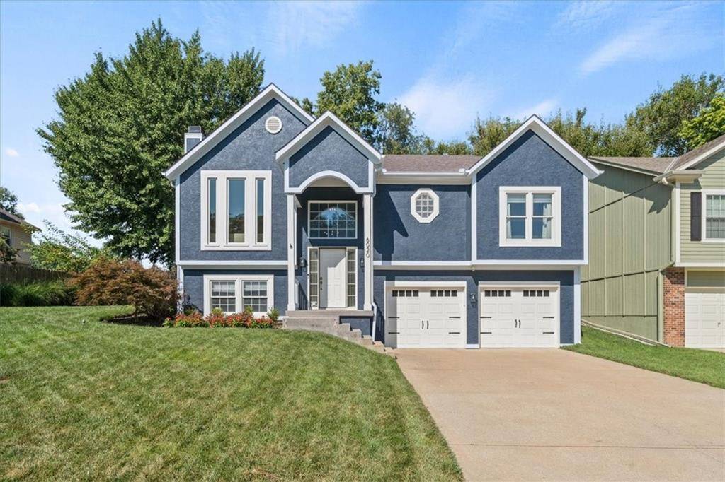 6020 Parkhill ST, Shawnee, KS 66216
