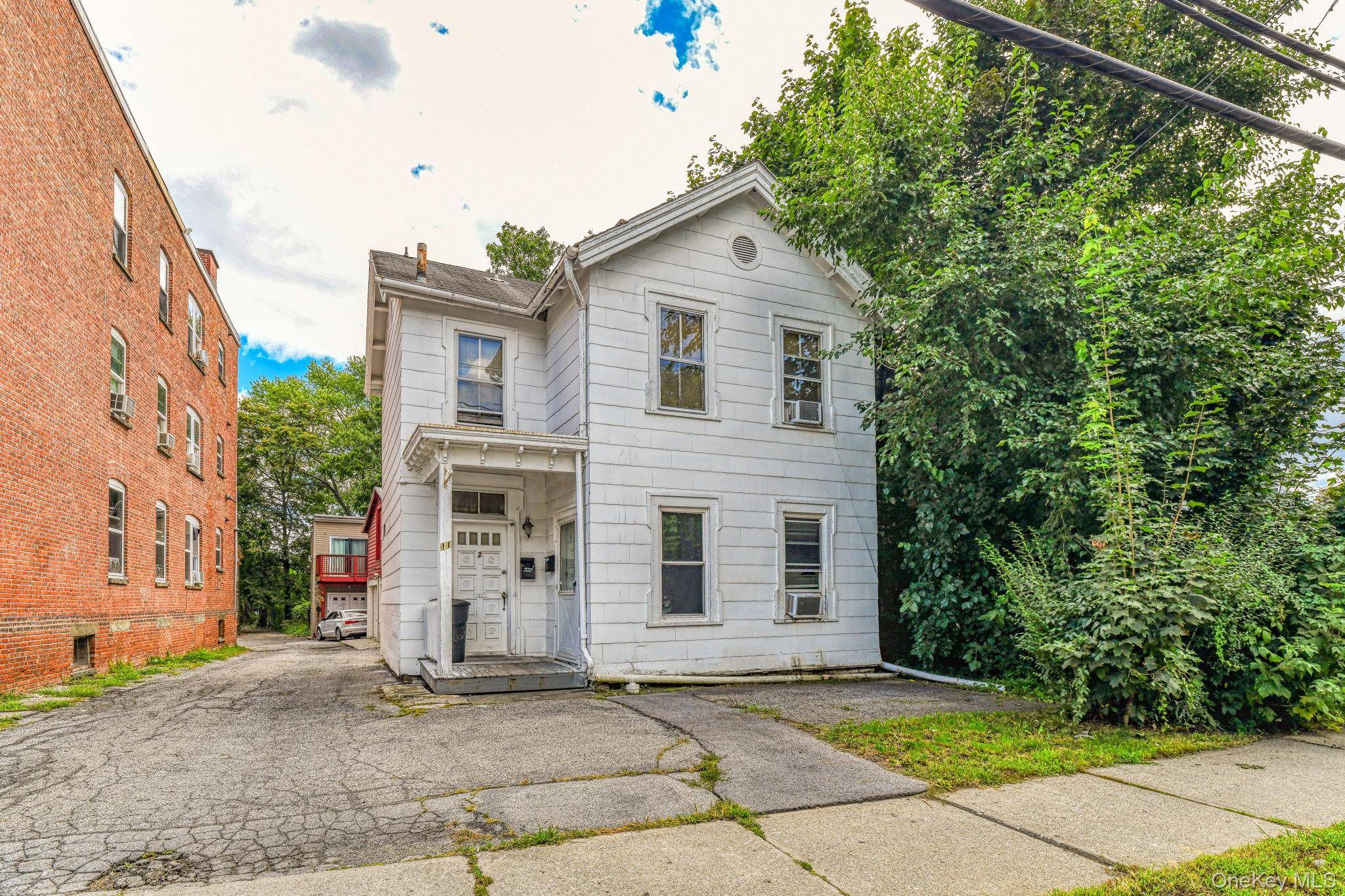 11 S White ST, Poughkeepsie, NY 12601