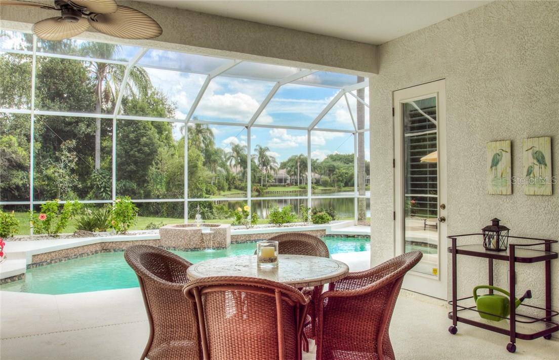 6939 LENNOX PL, University Park, FL 34201
