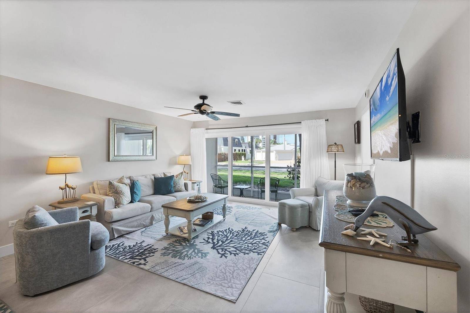 500 S WASHINGTON DR #14A, Sarasota, FL 34236
