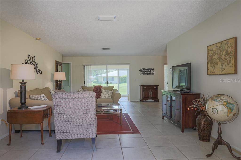 6986 W COUNTRY CLUB DR N #6986, Sarasota, FL 34243