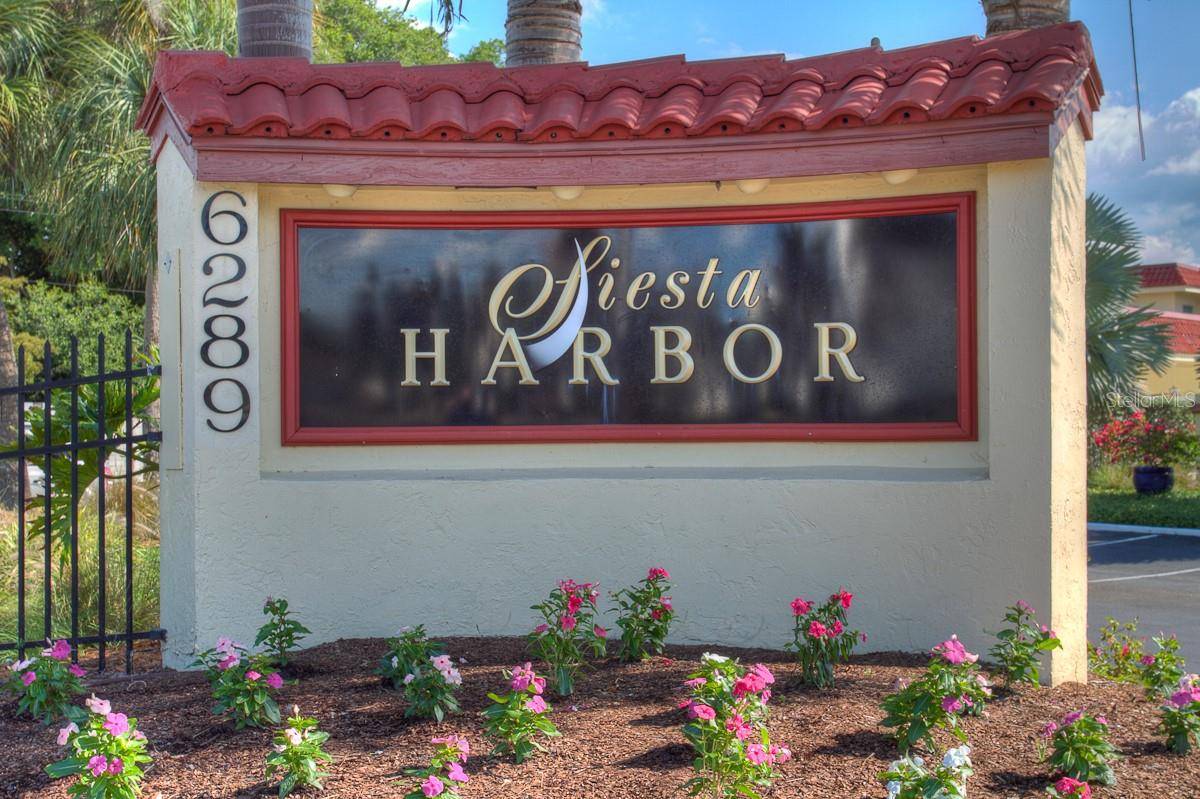 1250 N PORTOFINO DR #107MAR, Sarasota, FL 34242