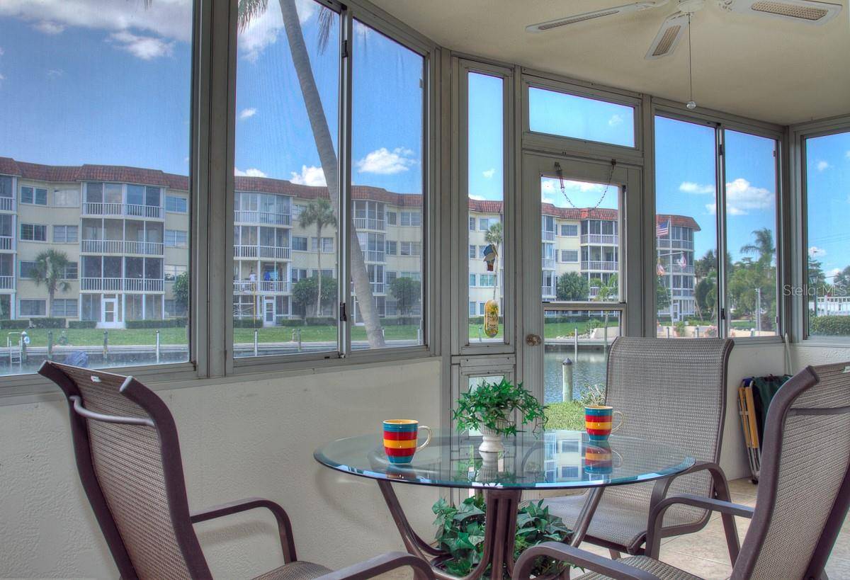 1250 N PORTOFINO DR #107MAR, Sarasota, FL 34242