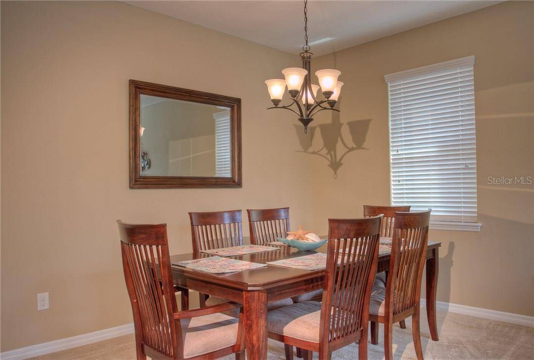 8525 KARPEAL DR, Sarasota, FL 34238