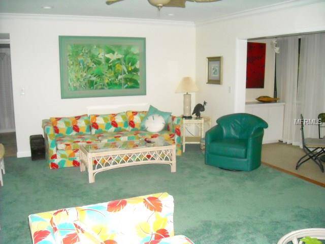 1700 GLENHOUSE DR #305, Sarasota, FL 34231