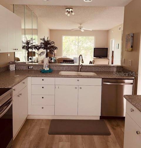 8750 OLDE HICKORY AVE #9204, Sarasota, FL 34238