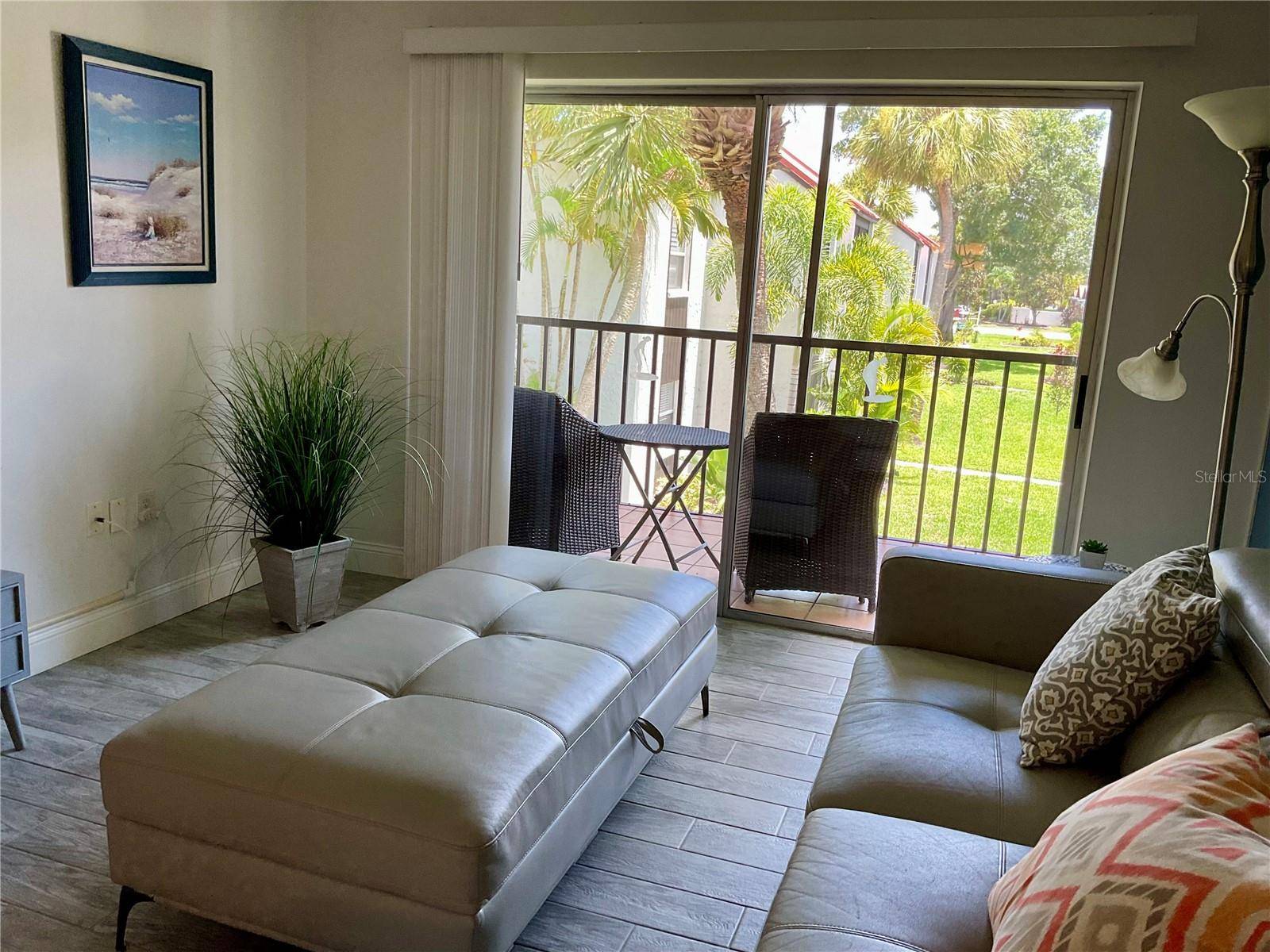 3213 BENEVA RD #204, Sarasota, FL 34232