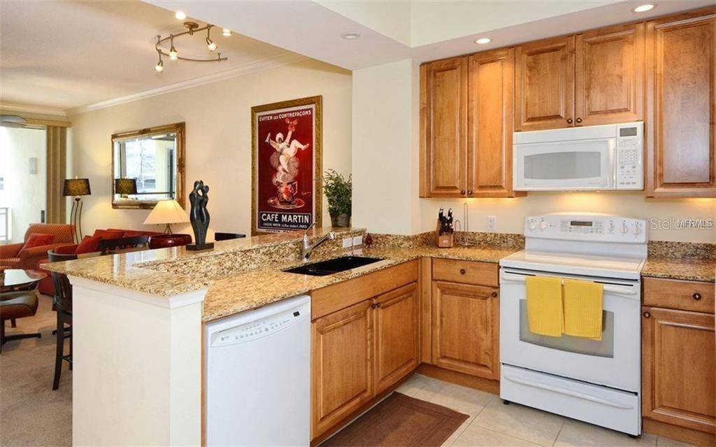100 CENTRAL AVE #620, Sarasota, FL 34236