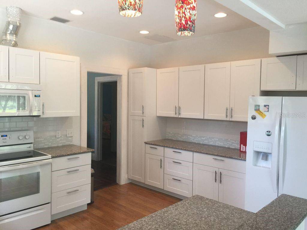 Address not disclosed, Bradenton, FL 34208