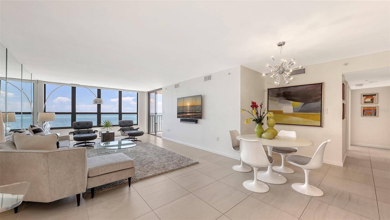 11 SUNSET DR #501, Sarasota, FL 34236