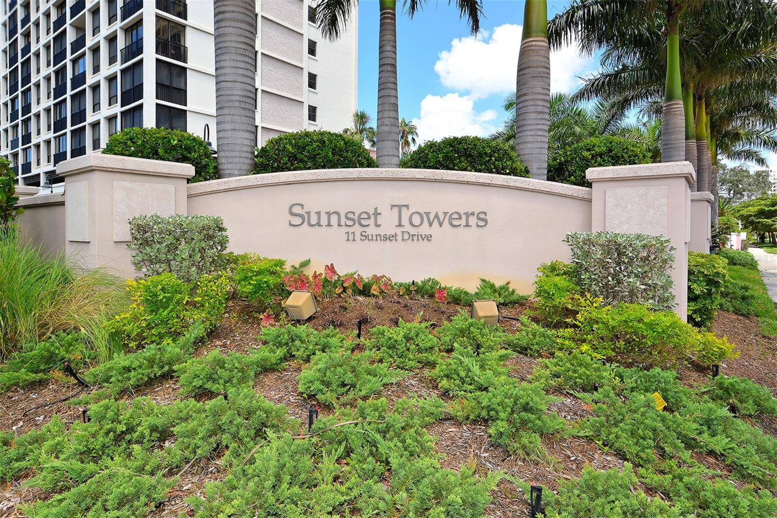 11 SUNSET DR #501, Sarasota, FL 34236
