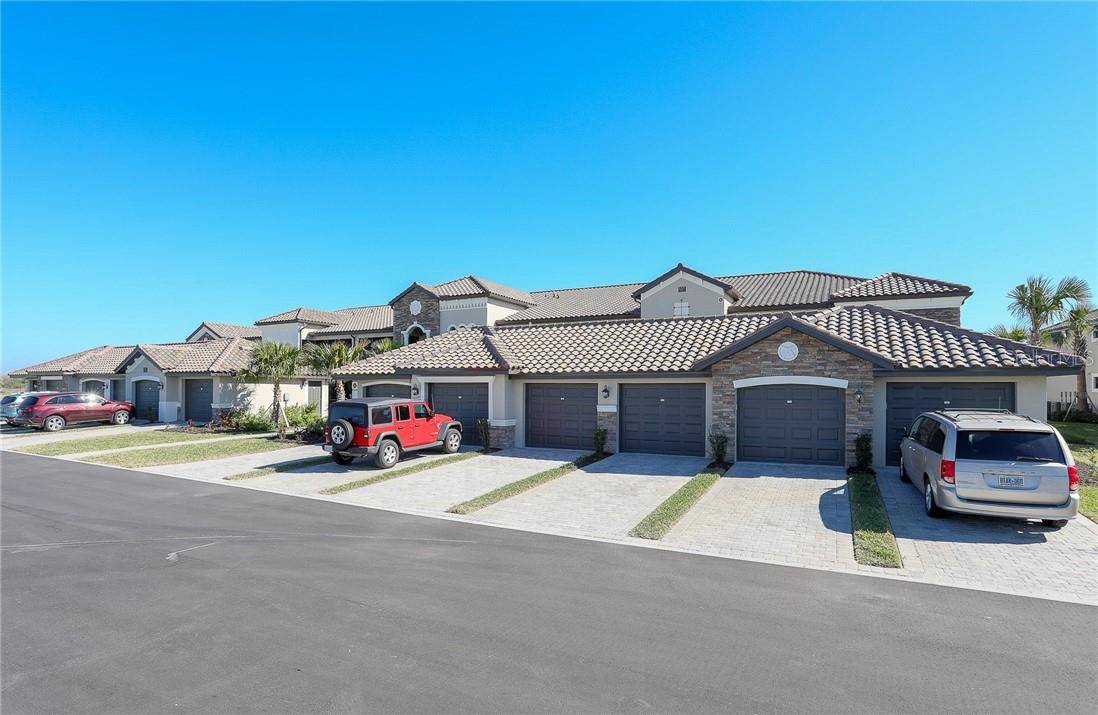 5558 PALMER CIR #106, Bradenton, FL 34211