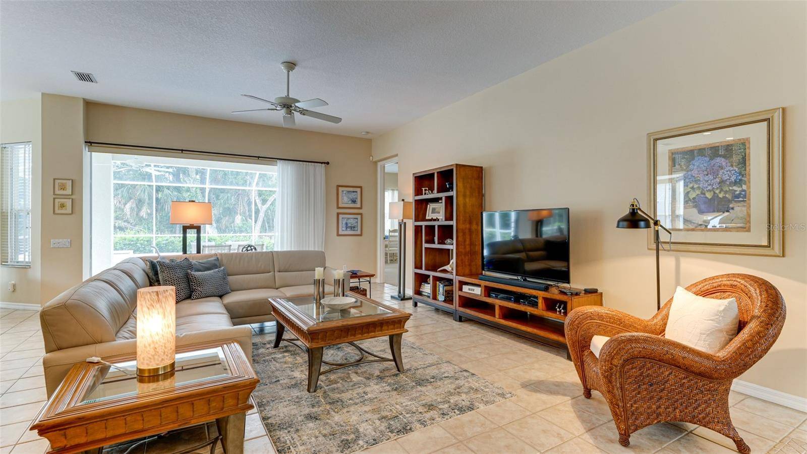 6920 LENNOX PL, University Park, FL 34201