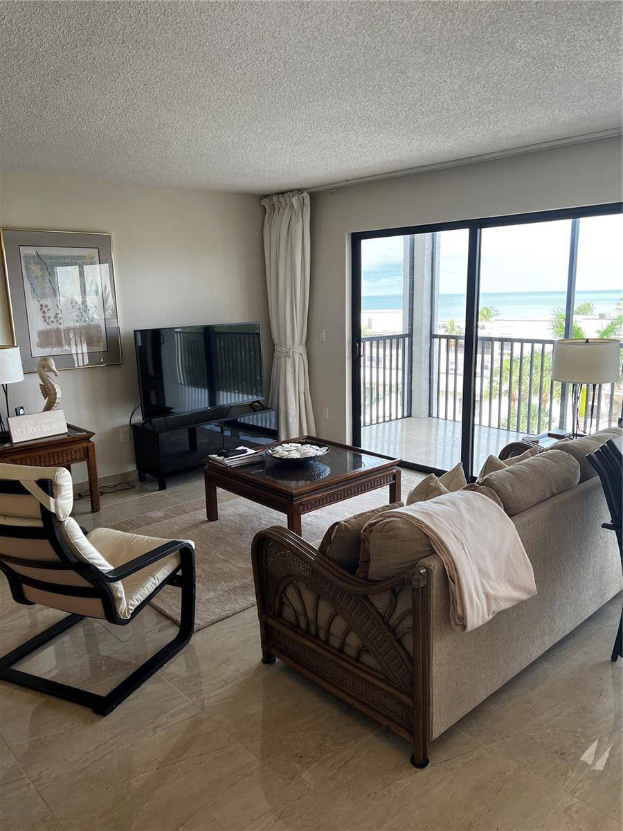 1102 BEN FRANKLIN DR #514, Sarasota, FL 34236