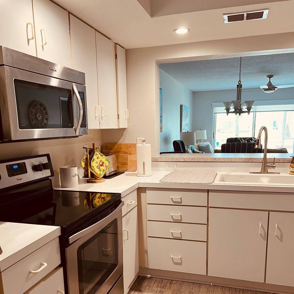 9300 CLUBSIDE CIR #1109, Sarasota, FL 34238