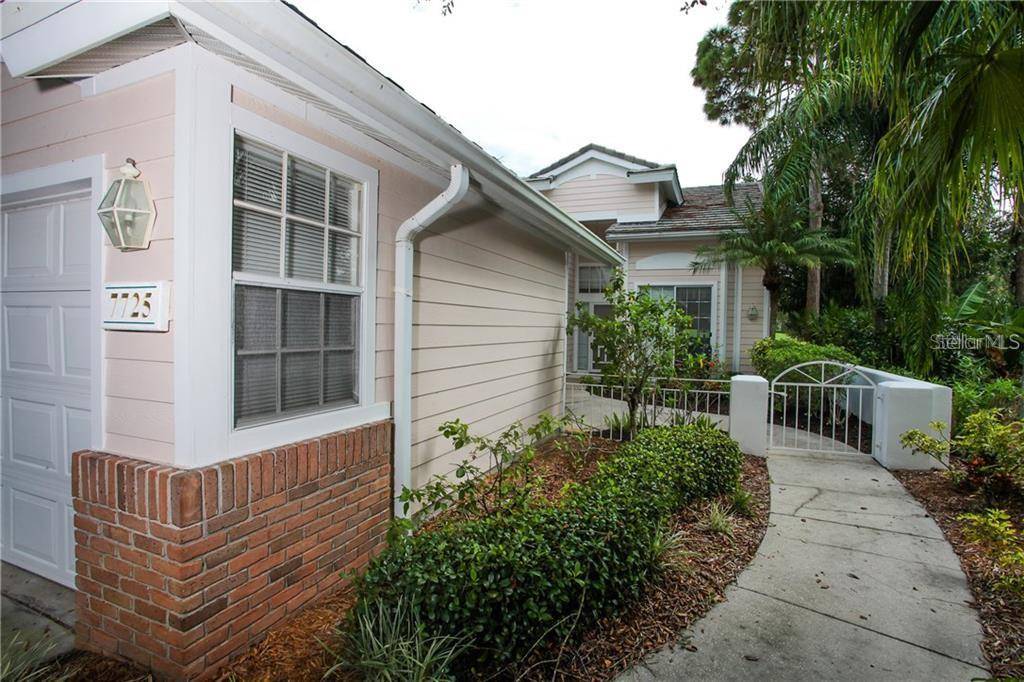 7725 WHITEBRIDGE GLN, University Park, FL 34201