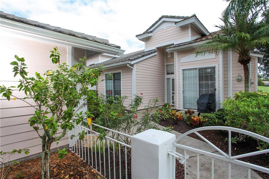 7725 WHITEBRIDGE GLN, University Park, FL 34201