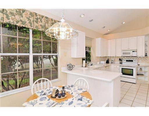 6718 VIRGINIA XING, University Park, FL 34201