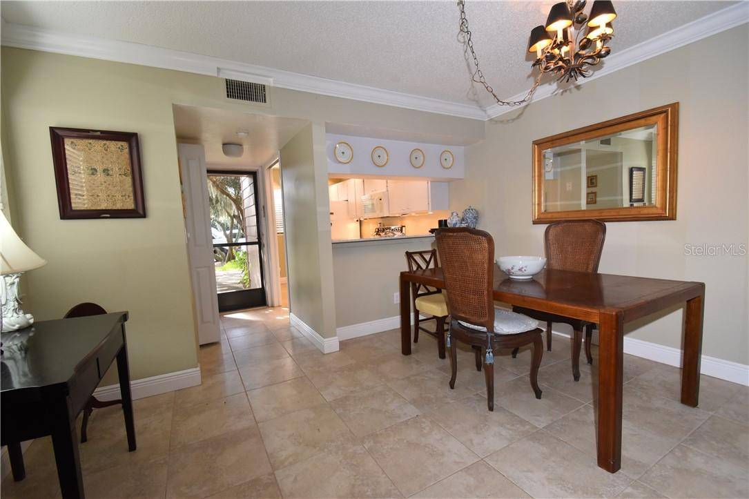 1716 GLENHOUSE DR #GL324, Sarasota, FL 34231