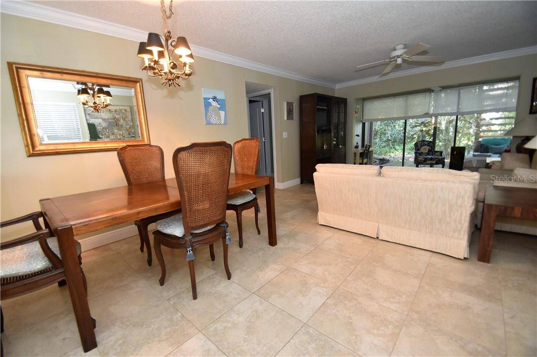 1716 GLENHOUSE DR #GL324, Sarasota, FL 34231