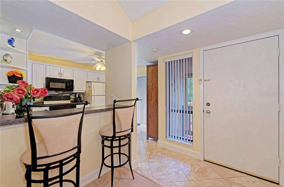 1677 BROOKHOUSE CIRCLE #BR223, Sarasota, FL 34231