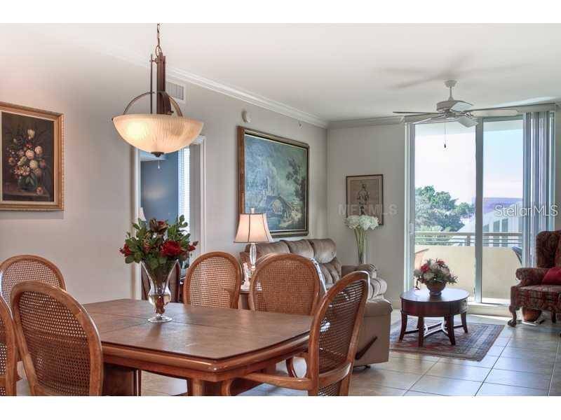 800 N. TAMIAMI TRAIL #303, Sarasota, FL 34236