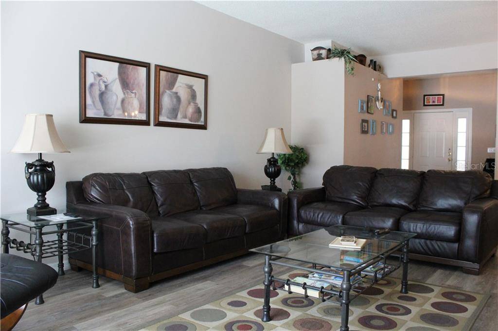 4668 56TH TER E, Bradenton, FL 34203