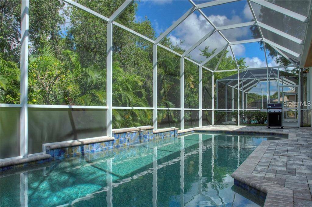 7348 STANHOPE CT, Sarasota, FL 34238