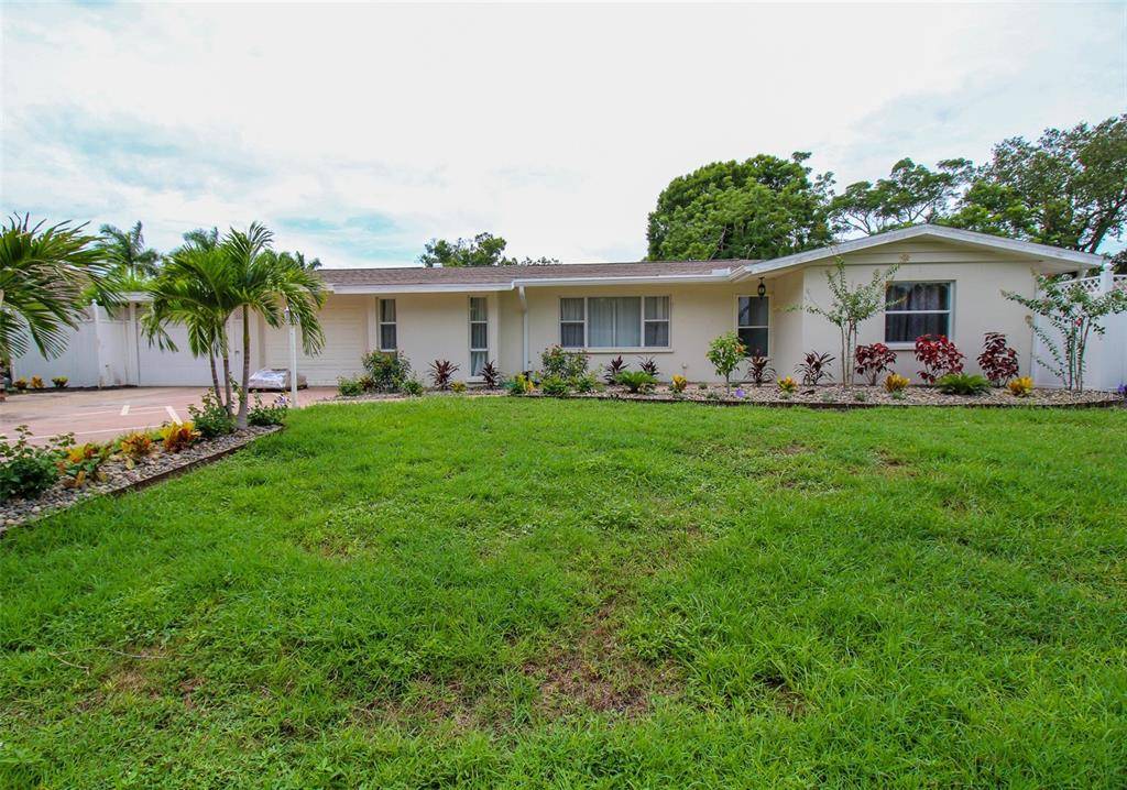 2232 PINE TER, Sarasota, FL 34231
