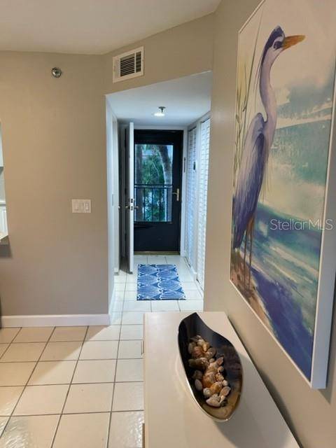 1001 BENJAMIN FRANKLIN DR #212, Sarasota, FL 34236
