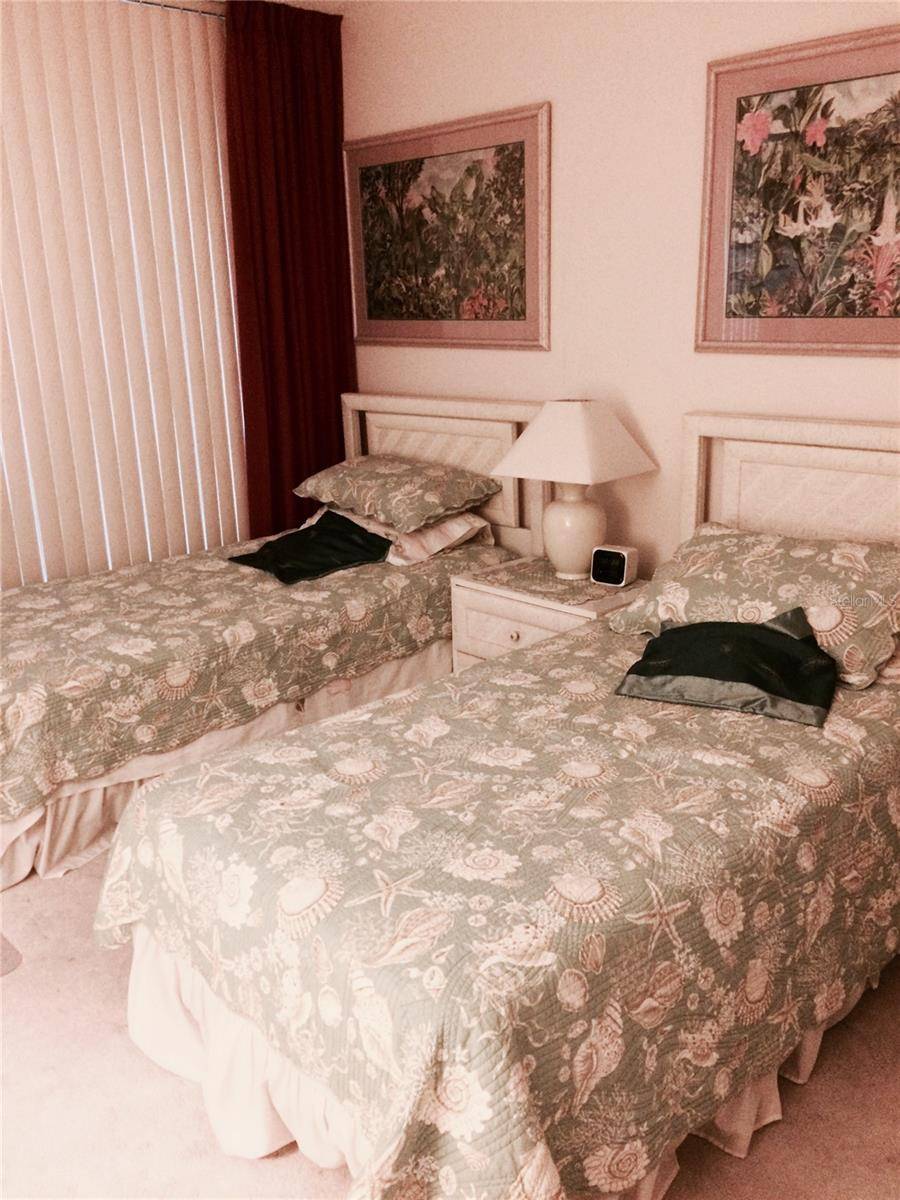 1001 BENJAMIN FRANKLIN DR #701, Sarasota, FL 34236