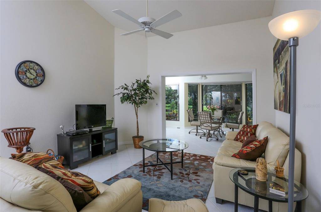 226 SOUTHAMPTON LN #257, Venice, FL 34293