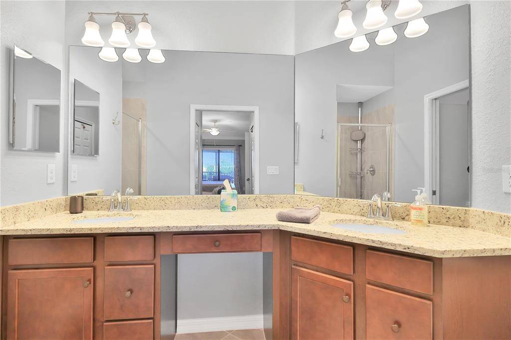 5634 PALMER CIR #203, Bradenton, FL 34211