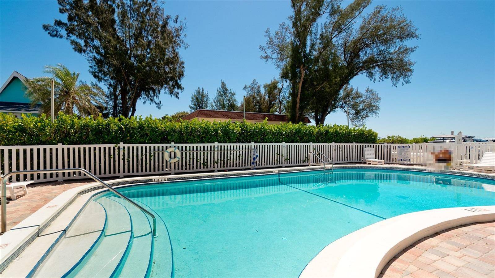 100 73RD ST #101C, Holmes Beach, FL 34217