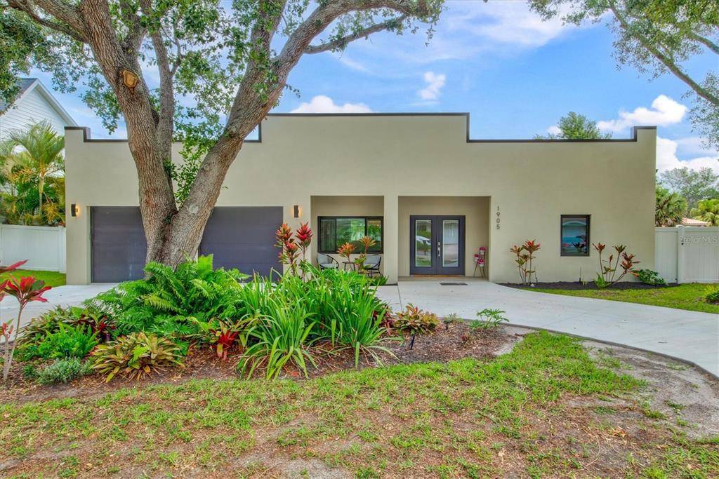 1905 TULIP DR, Sarasota, FL 34239