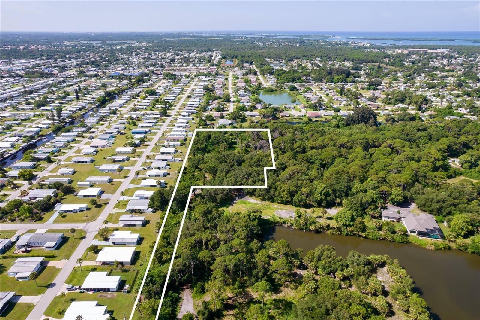 1139 DRURY LN, Englewood, FL 34224