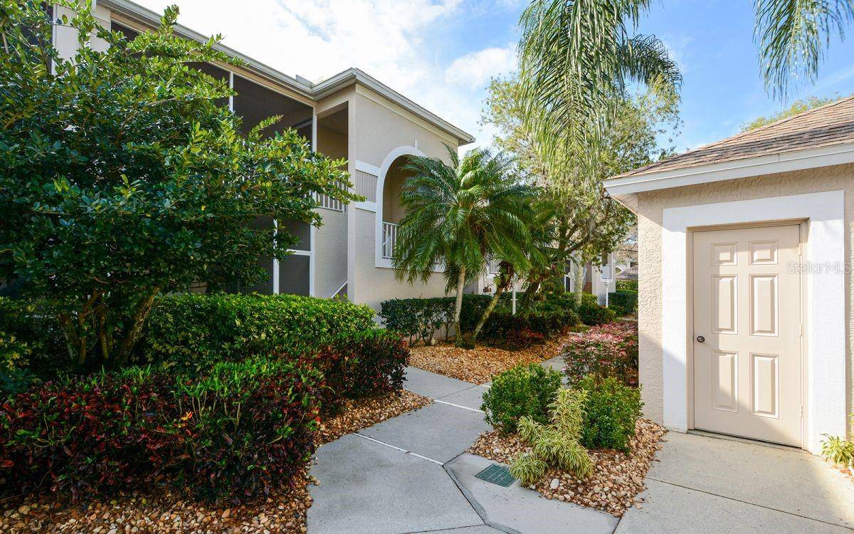 9611 CASTLE POINT DR #916, Sarasota, FL 34238