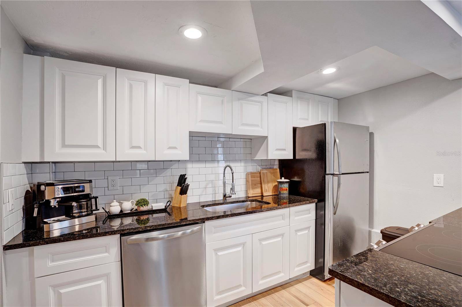 4705 HOLLINGSWORTH AVE #Lower, Sarasota, FL 34233