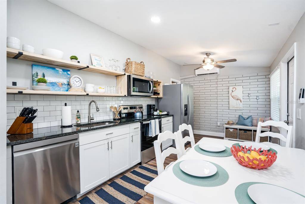 2213 WASON RD #1, Sarasota, FL 34231