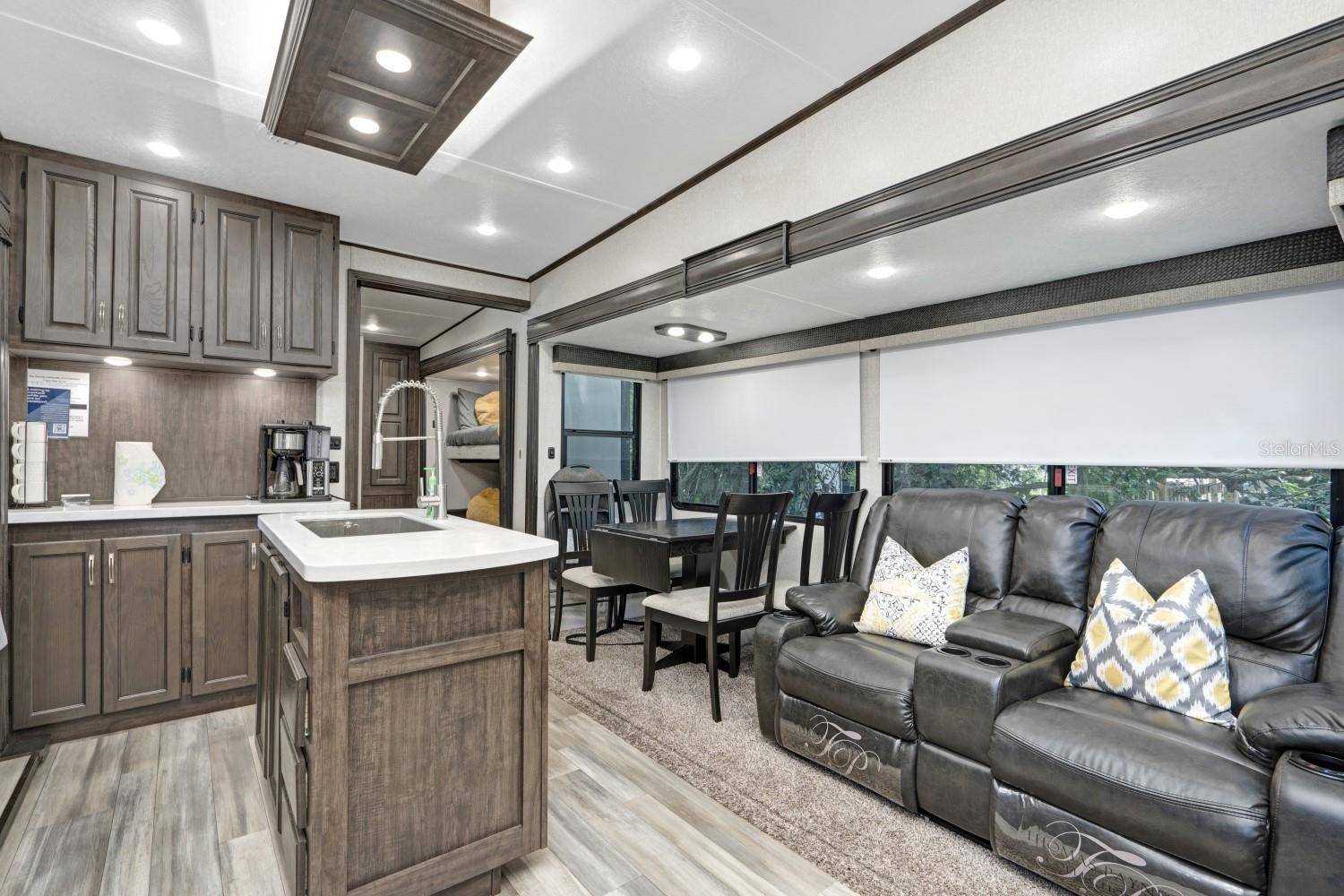305 LINDEN DR #Fifth wheel, Ellenton, FL 34222