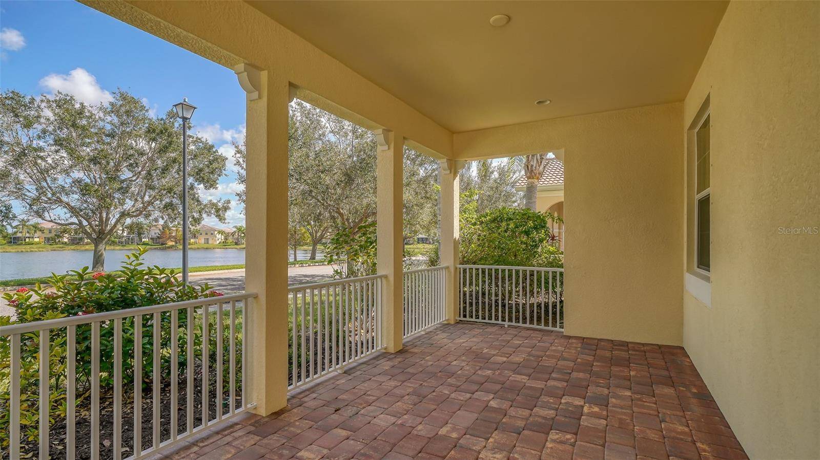 1498 ERNESTO DR, Sarasota, FL 34238