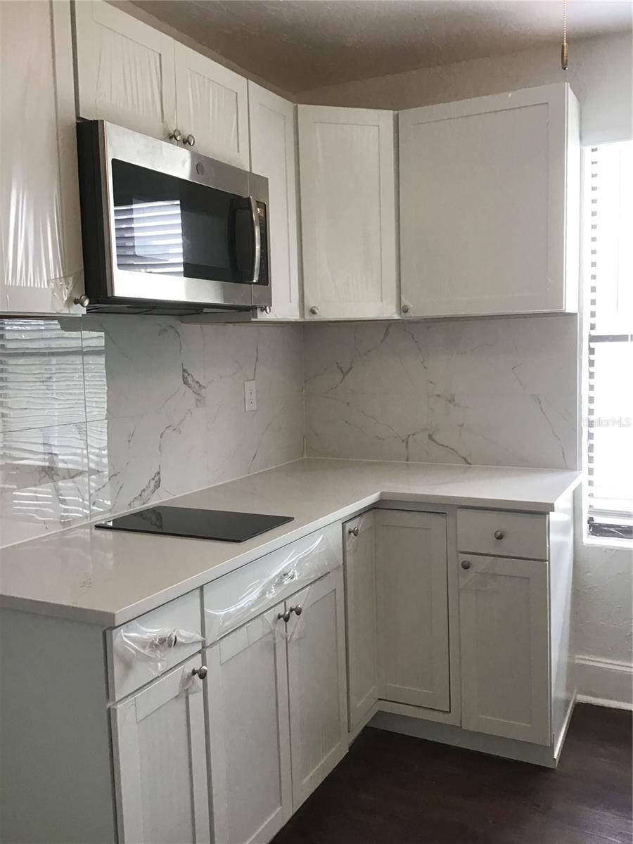 401 COLONIA LN E #15, Nokomis, FL 34275