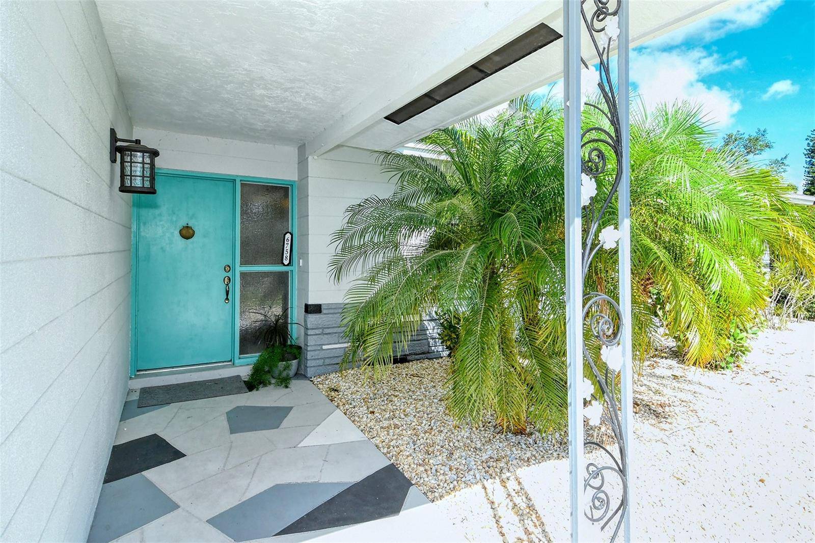 6758 S LOCKWOOD RIDGE RD, Sarasota, FL 34231
