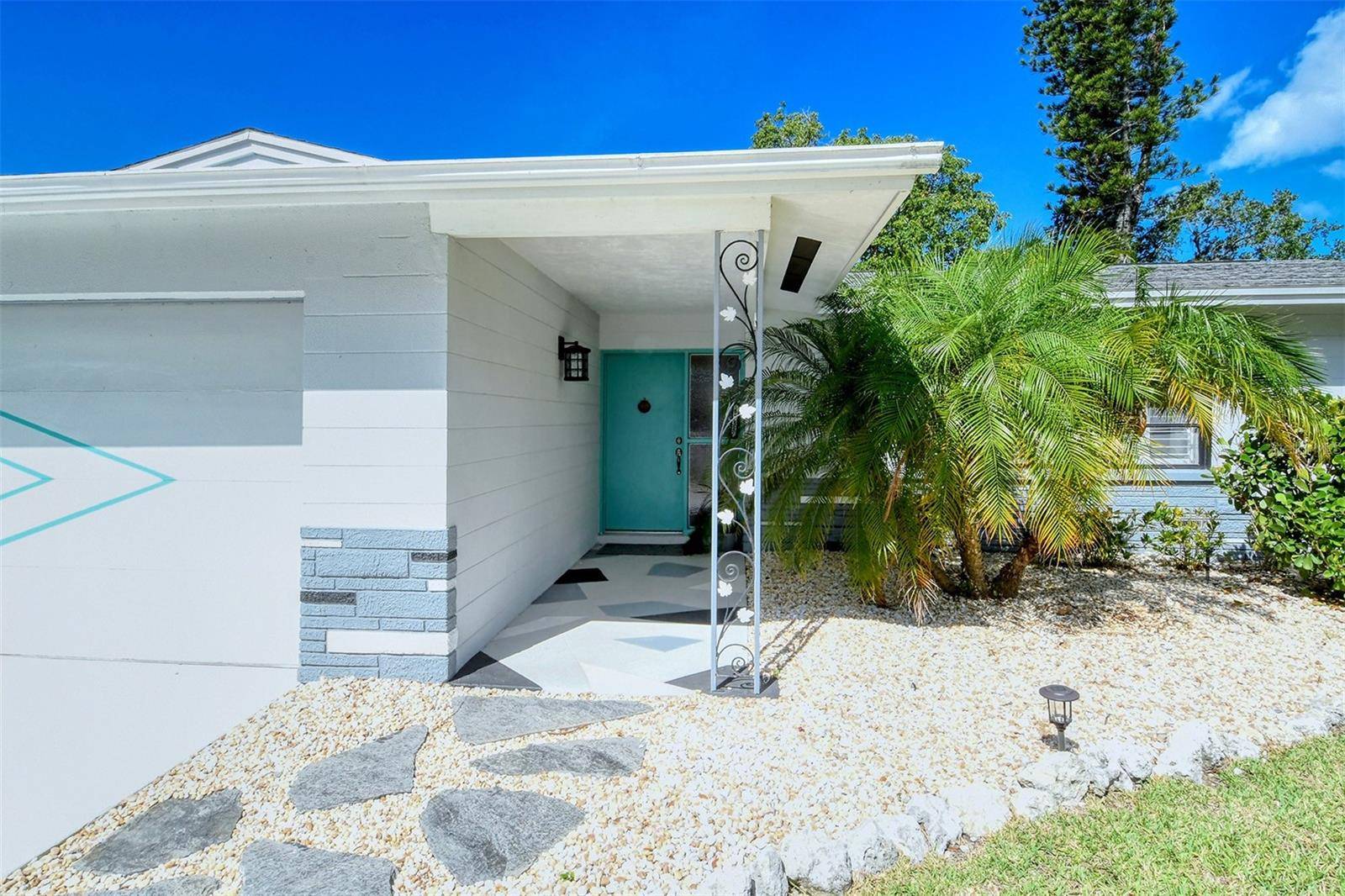 6758 S LOCKWOOD RIDGE RD, Sarasota, FL 34231