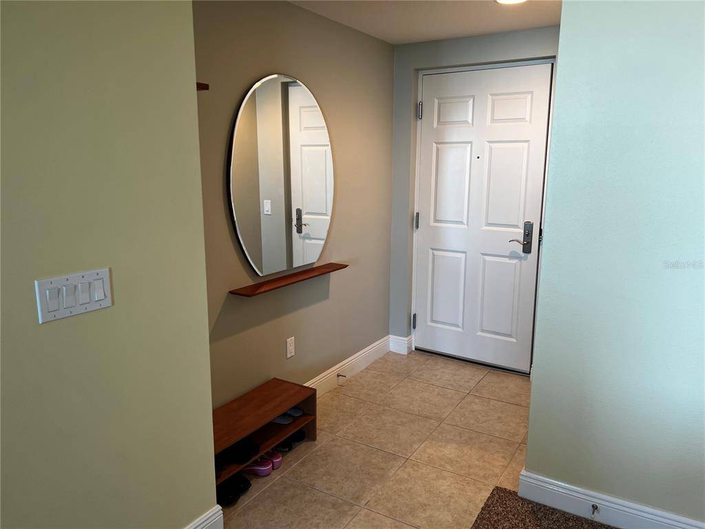 800 N TAMIAMI TRL #905, Sarasota, FL 34236