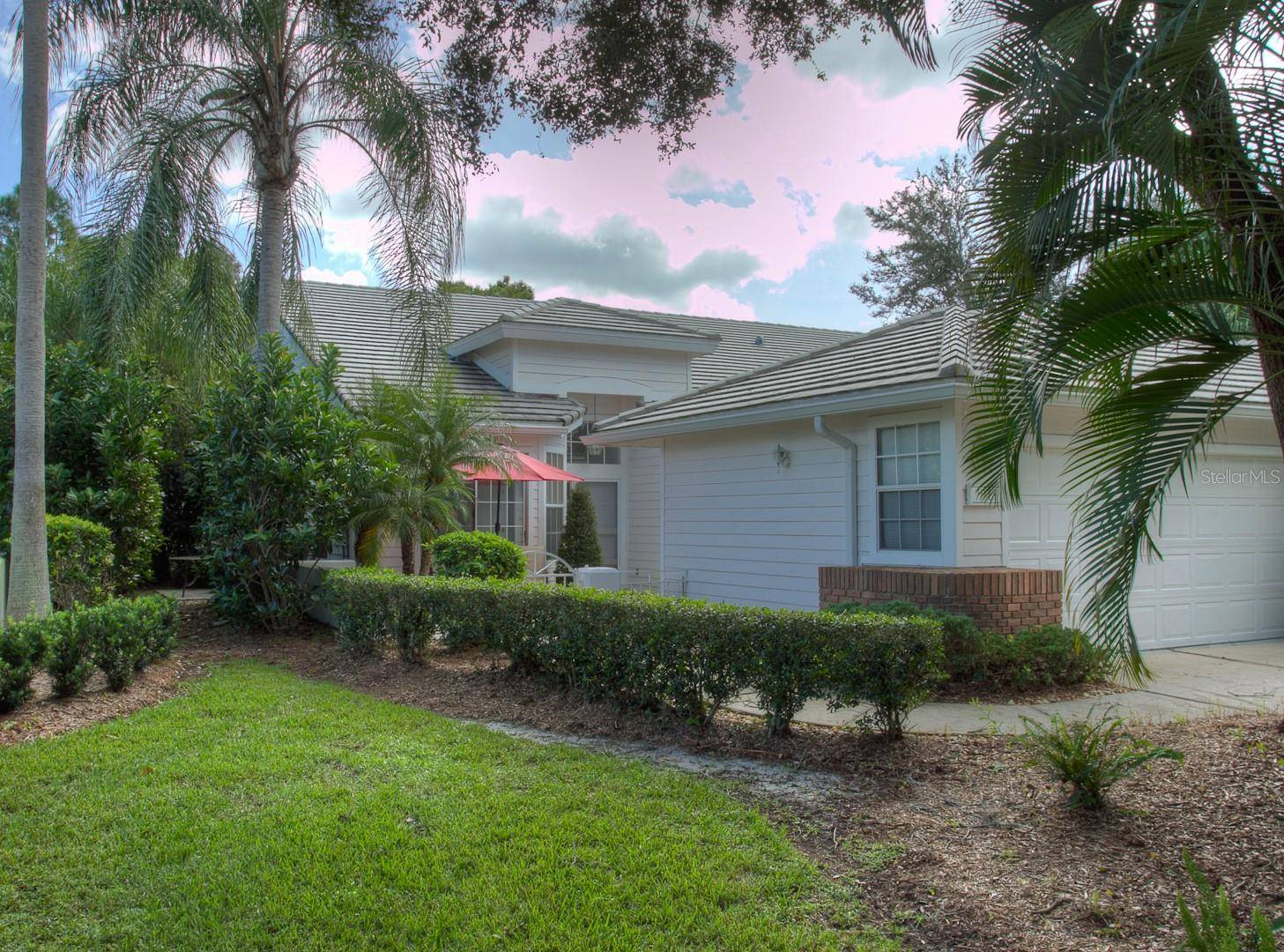 7911 WHITEBRIDGE GLN, University Park, FL 34201