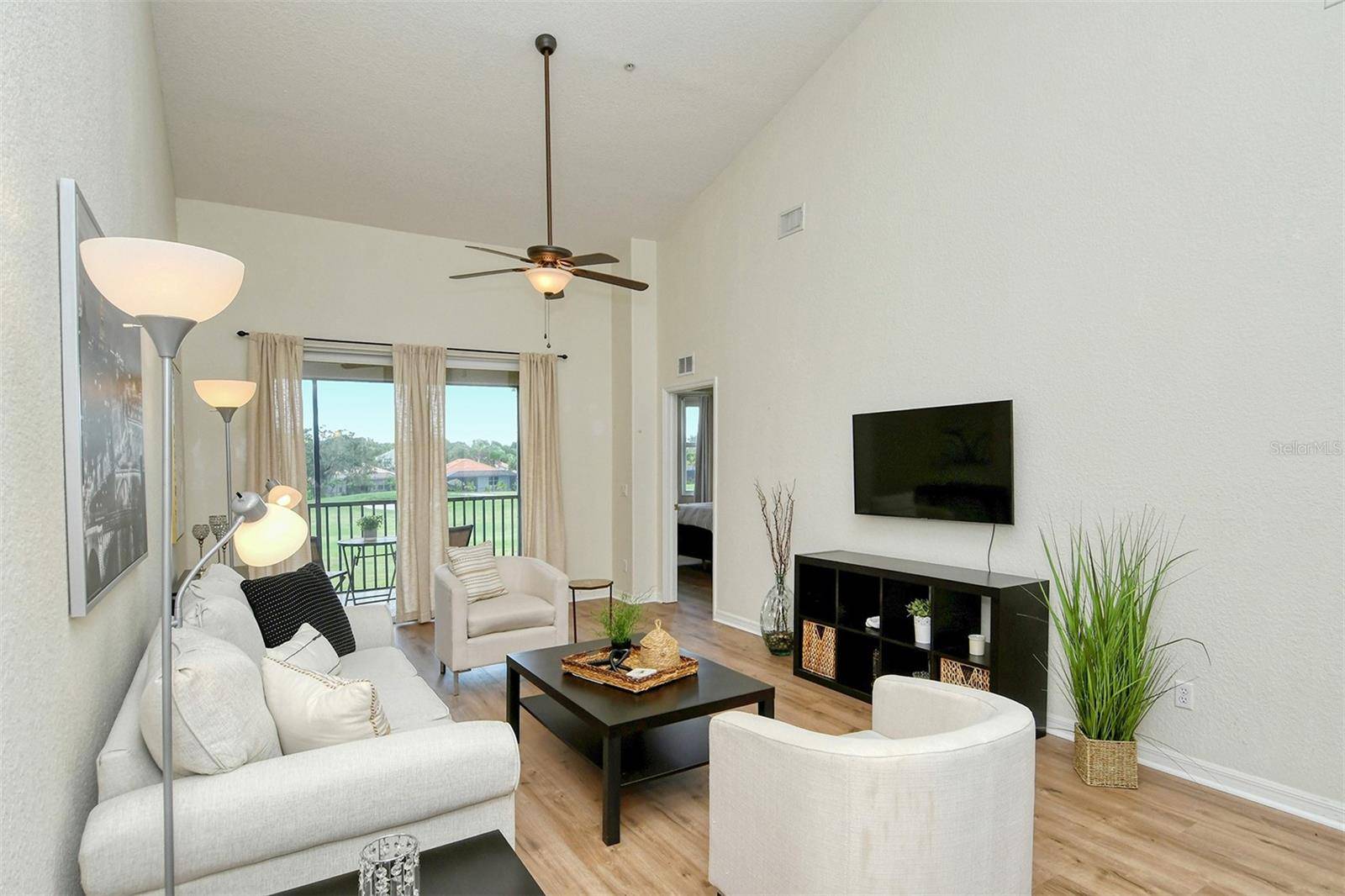 905 FAIRWAY COVE LN #205, Bradenton, FL 34212