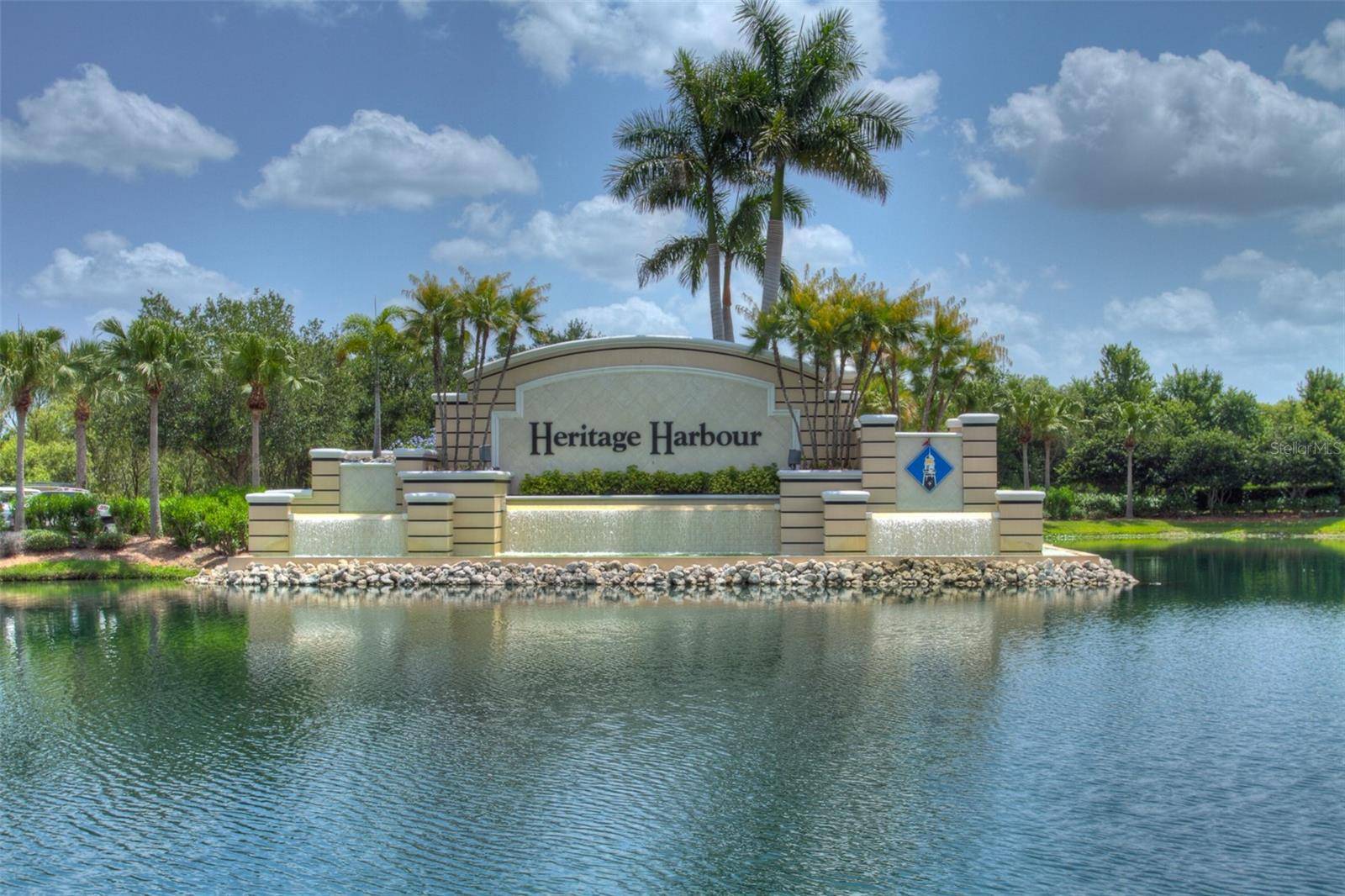 905 FAIRWAY COVE LN #205, Bradenton, FL 34212